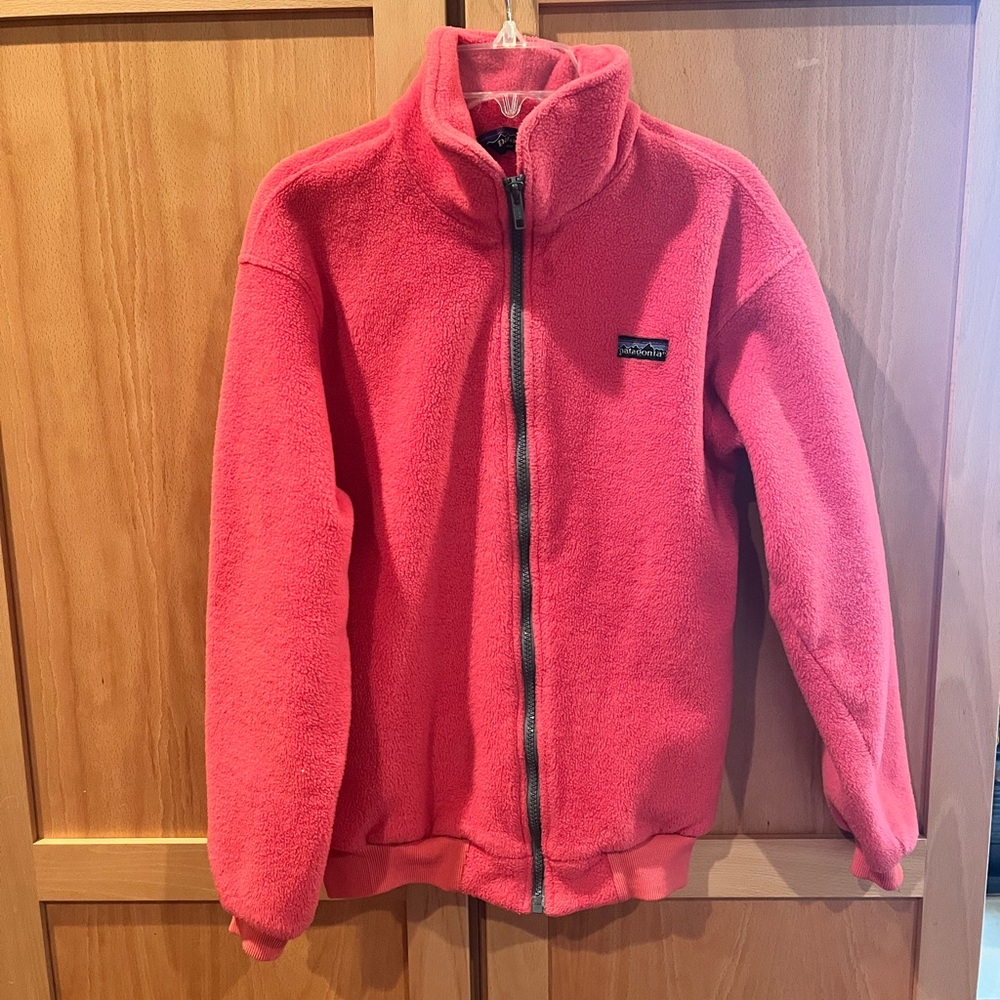 Patagonia Pink Puffer Jacket with Full-Zip Closure and High Collar